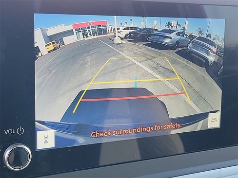 Used 2024 Toyota Tacoma SR5 image 9