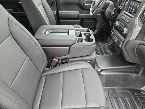 New 2026 GMC Sierra 2500 Pro w/ Convenience Package AWD/4WD image 14