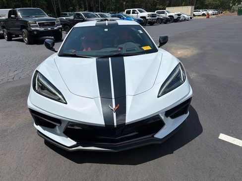 Used 2022 Chevrolet Corvette Stingray Preferred Cpe w/ Z51 Performance Package RWD image 2
