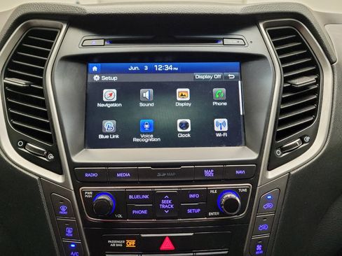 Used 2017 Hyundai Santa Fe SE image 25