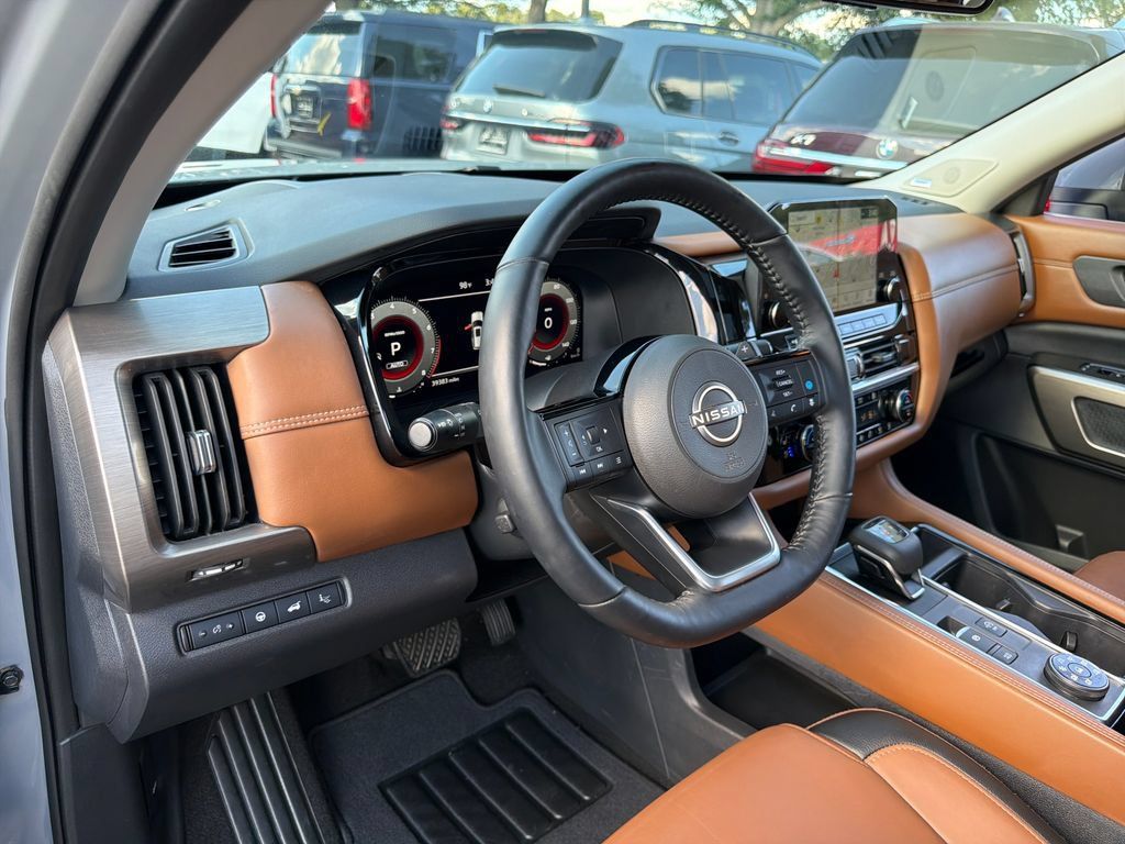Used 2023 Nissan Pathfinder Platinum w/ Cargo Package AWD/4WD image 25