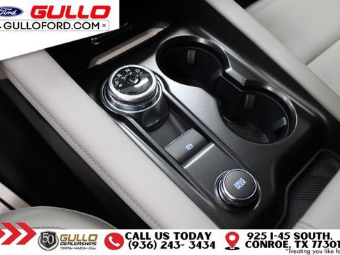 Used 2025 Ford Explorer Active w/ Active Comfort Package image 14