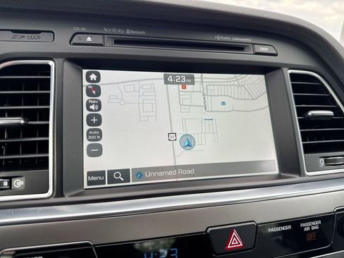 Used 2015 Hyundai Sonata Limited w/ Option Group 06 FWD image 15