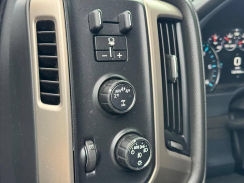 Used 2018 GMC Sierra 1500 Denali w/ Denali Ultimate Package AWD/4WD image 16