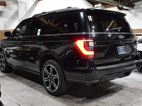 Used 2020 Ford Expedition Limited w/ Equipment Group 303A AWD/4WD image 9