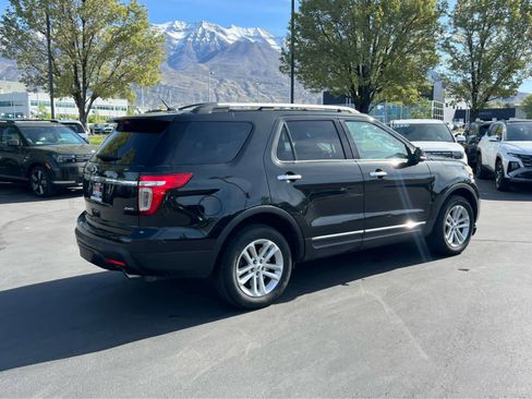 Used 2013 Ford Explorer XLT image 7
