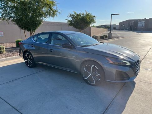 Used 2026 Nissan Altima 2.5 SR FWD image 5
