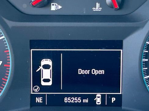 Used 2023 Chevrolet Malibu LT image 23