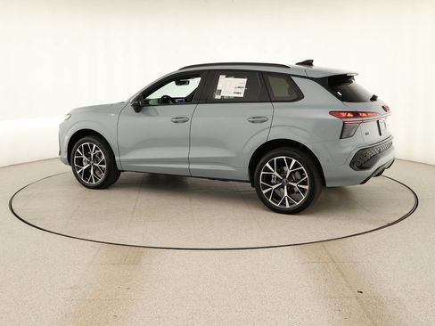 New 2026 Audi Q3 quattro 2.0T AWD/4WD image 3