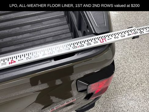 Used 2023 Chevrolet Colorado Trail Boss w/ Technology Package image 10