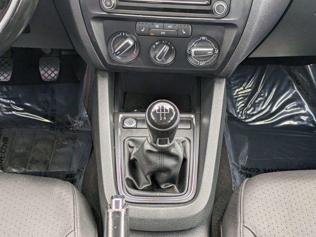Used 2017 Volkswagen Jetta SE FWD image 18