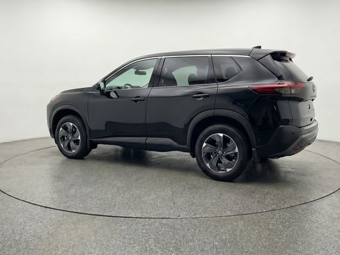 Used 2025 Nissan Rogue SV FWD image 6