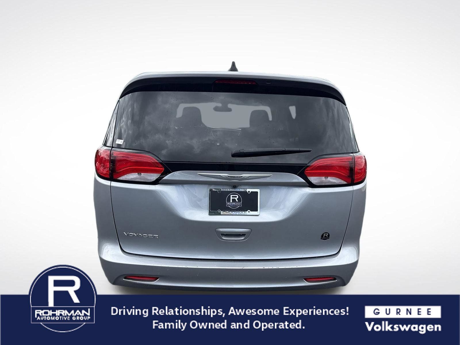 Used 2021 Chrysler Voyager LX FWD image 8