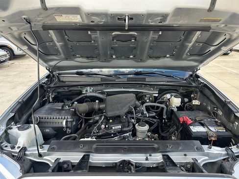 Used 2022 Toyota Tacoma SR5 w/ SR5 Appearance Package (SM) image 28