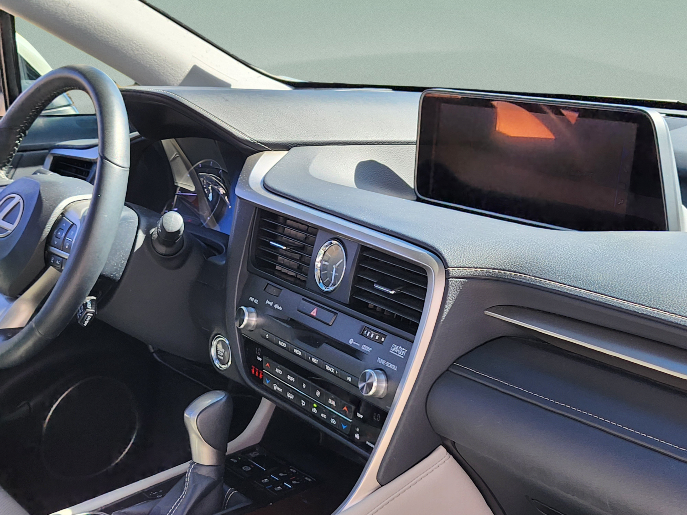 Used 2018 Lexus RX 350 FWD w/ Premium Package image 31