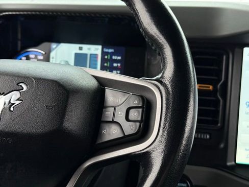 Used 2023 Ford Bronco Badlands w/ Sasquatch Package image 9