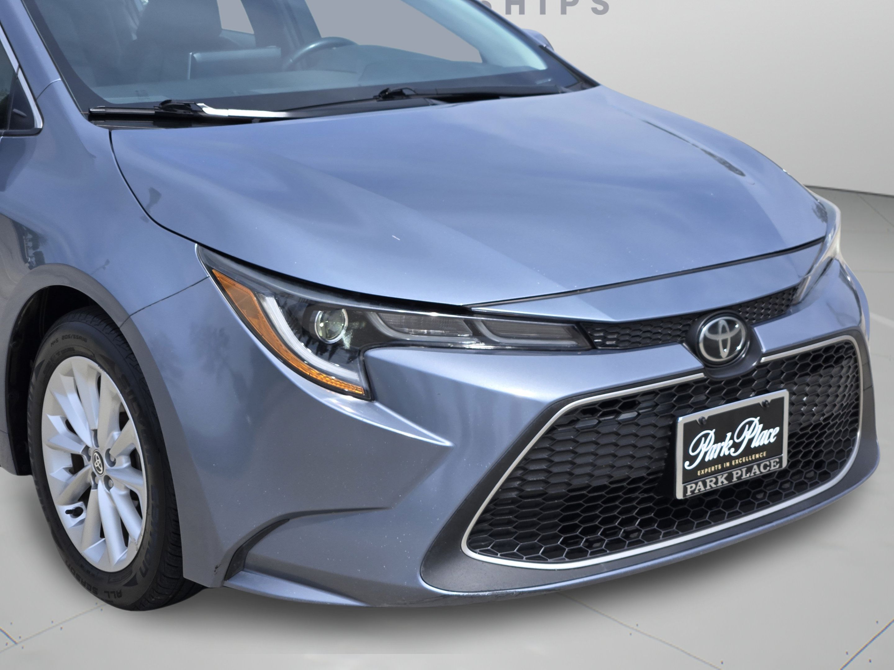 Used 2020 Toyota Corolla XLE FWD image 30
