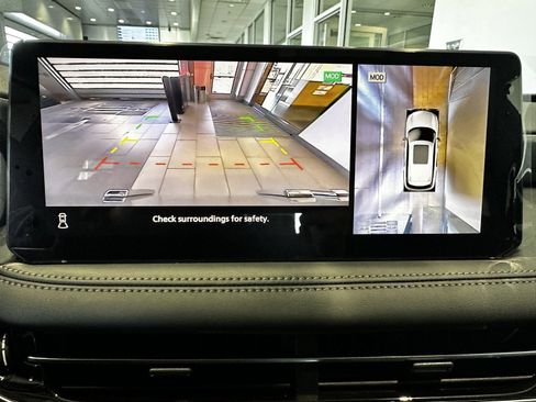 Certified 2025 INFINITI QX60 Luxe image 21