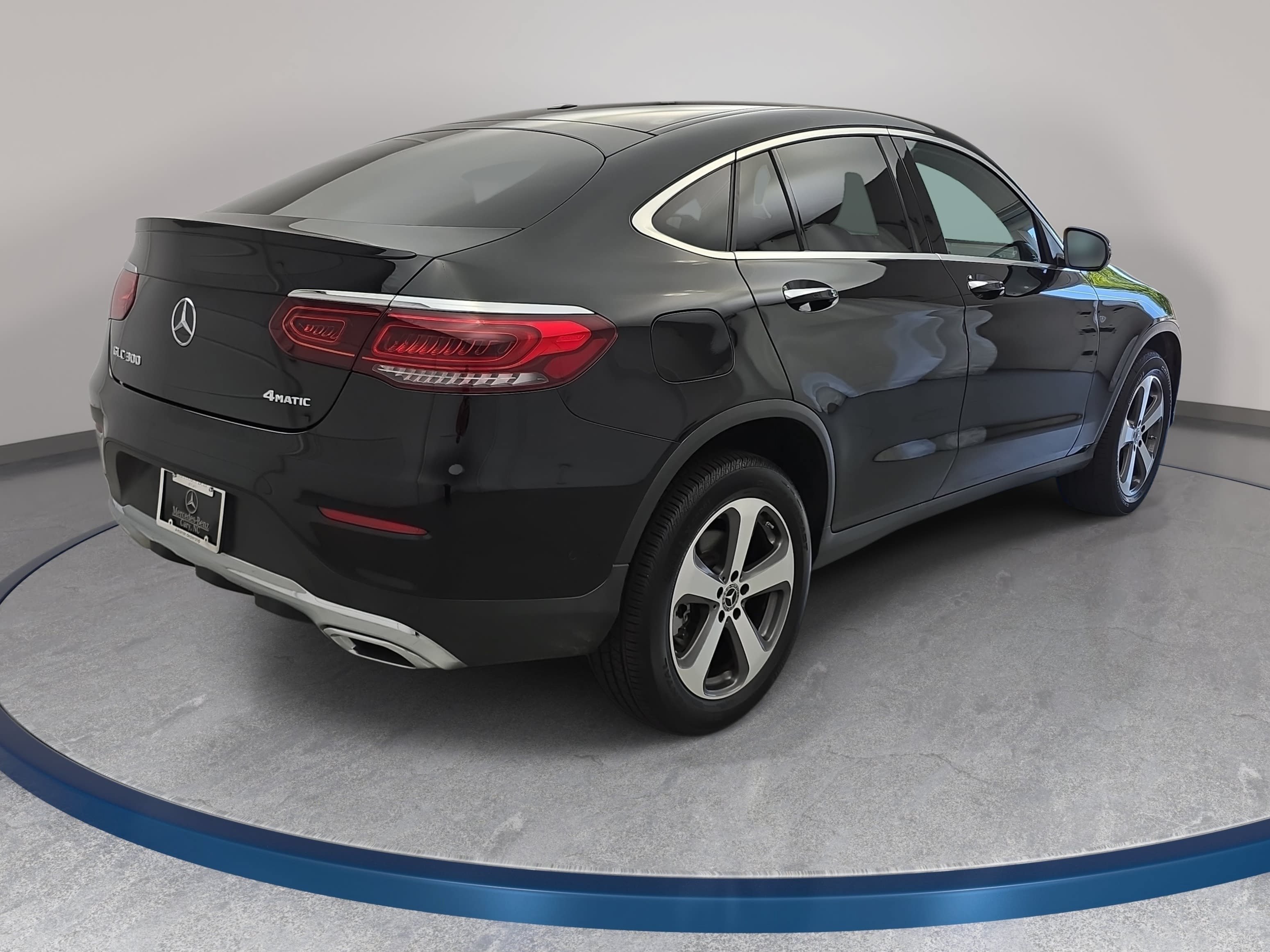 Certified 2023 Mercedes-Benz GLC 300 4MATIC Coupe image 5