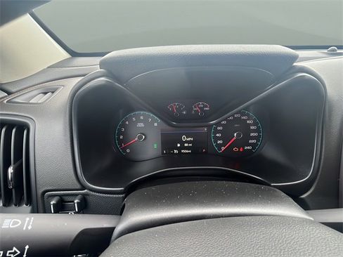 Used 2022 GMC Canyon AT4 image 25