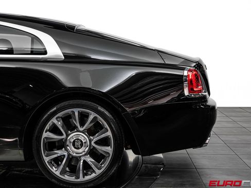 Used 2019 Rolls-Royce Wraith RWD image 15