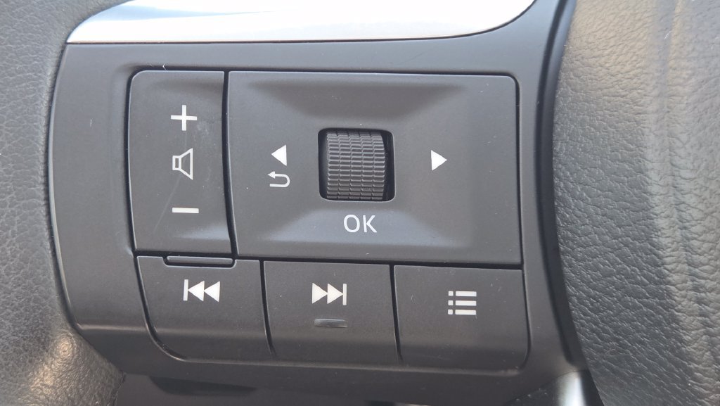 Used 2023 INFINITI QX60 Luxe w/ Cargo Package AWD/4WD image 32