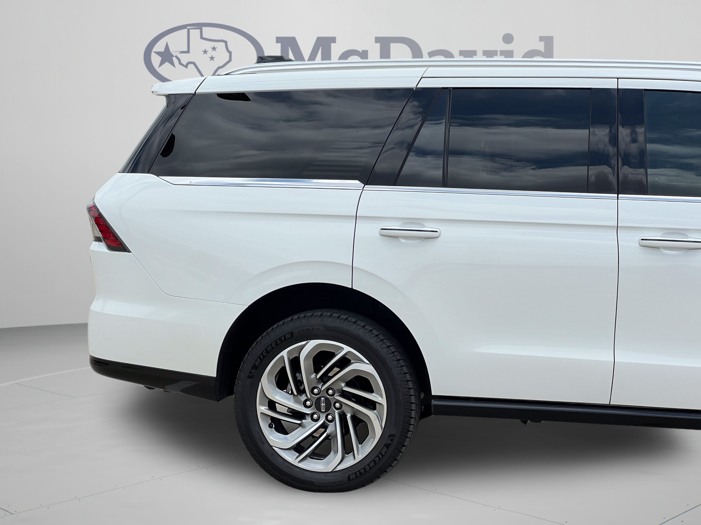 New 2026 Lincoln Navigator Reserve AWD/4WD image 33