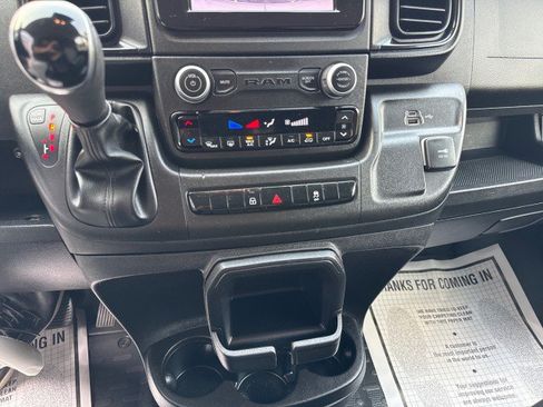 Used 2025 RAM ProMaster 2500 w/ Convenience Group FWD image 21