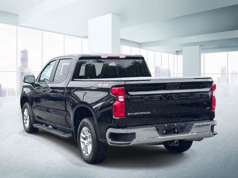 Used 2024 Chevrolet Silverado 1500 LT AWD/4WD image 3