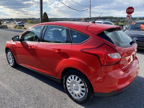 Used 2012 Ford Focus SE FWD image 8