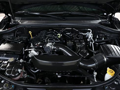 Used 2023 Dodge Durango GT image 73