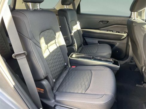 New 2025 Nissan Pathfinder SV image 23