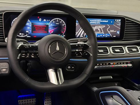 Used 2026 Mercedes-Benz GLS 450 4MATIC w/ AMG Line Exterior image 38