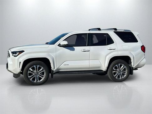 Used 2025 Toyota 4Runner Limited image 8
