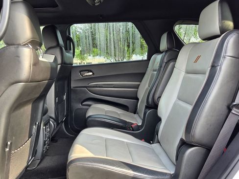 Used 2022 Dodge Durango R/T w/ Trailer Tow Group IV RWD image 19