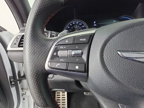 Used 2022 Genesis G70 3.3T RWD image 20