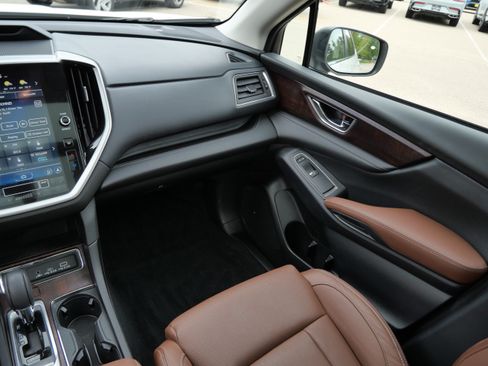 Used 2023 Subaru Ascent Touring AWD/4WD image 11