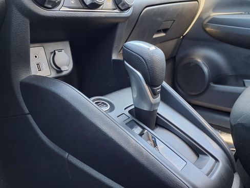 Used 2025 Nissan Kicks Play S image 7