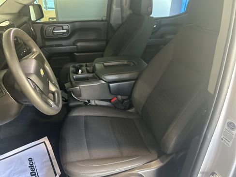 Used 2022 Chevrolet Silverado 1500 Custom image 12