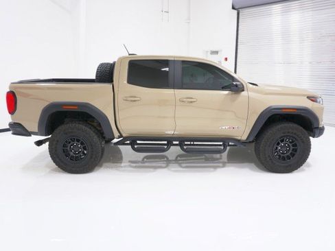 Used 2024 GMC Canyon AT4X w/ AT4X AEV Edition AWD/4WD image 4