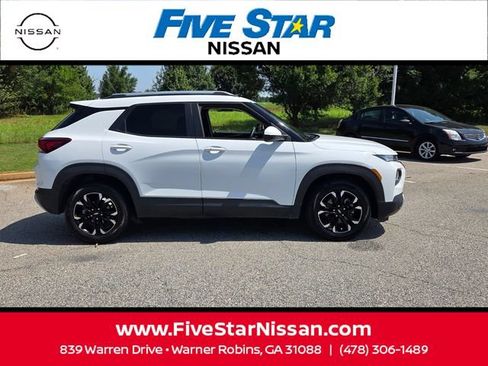 Used 2022 Chevrolet TrailBlazer LT FWD image 15