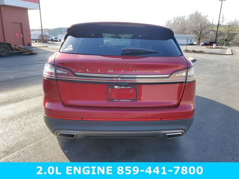 Used 2021 Lincoln Nautilus AWD image 5