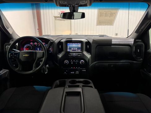Used 2023 Chevrolet Silverado 2500 Custom w/ Custom Convenience Package image 19