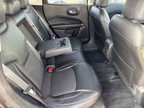 Used 2018 Jeep Compass Latitude w/ Popular Equipment Group image 20