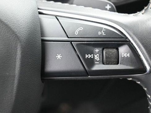 Used 2019 Audi Q8 Premium image 19