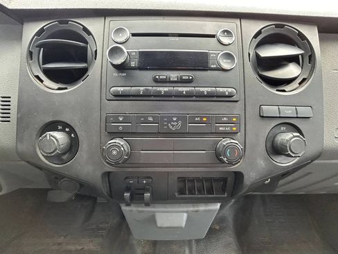 Used 2015 Ford F350 XL w/ Power Equipment Group AWD/4WD image 13