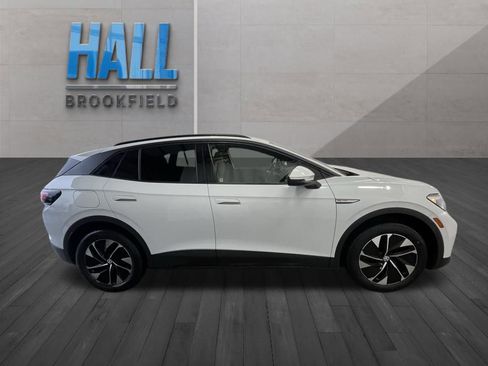 Used 2022 Volkswagen ID.4 Pro image 6