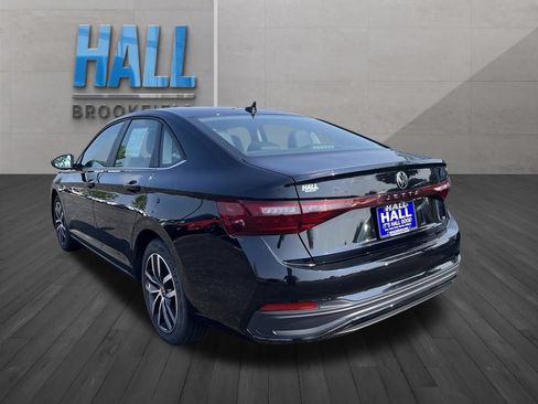 Used 2025 Volkswagen Jetta SE FWD image 3
