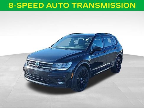 Used 2021 Volkswagen Tiguan SE R-Line image 10