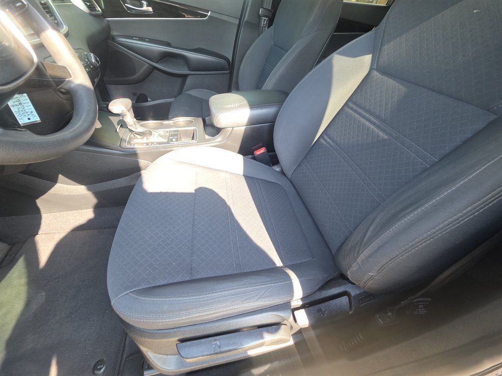 Used 2020 Kia Sorento L FWD image 10